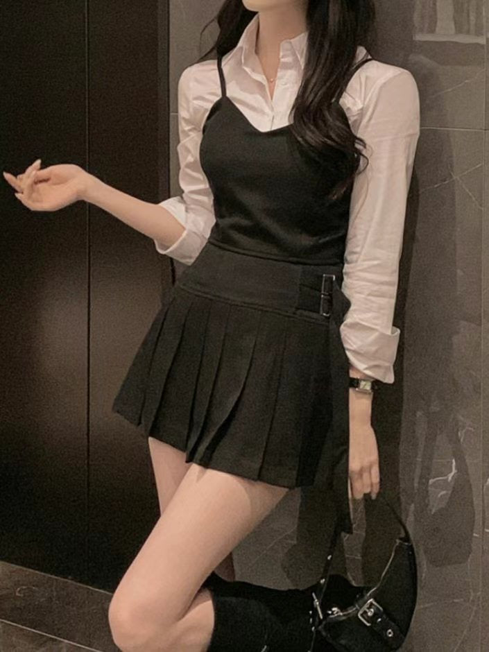 女團吊帶西裝百摺裙套裝