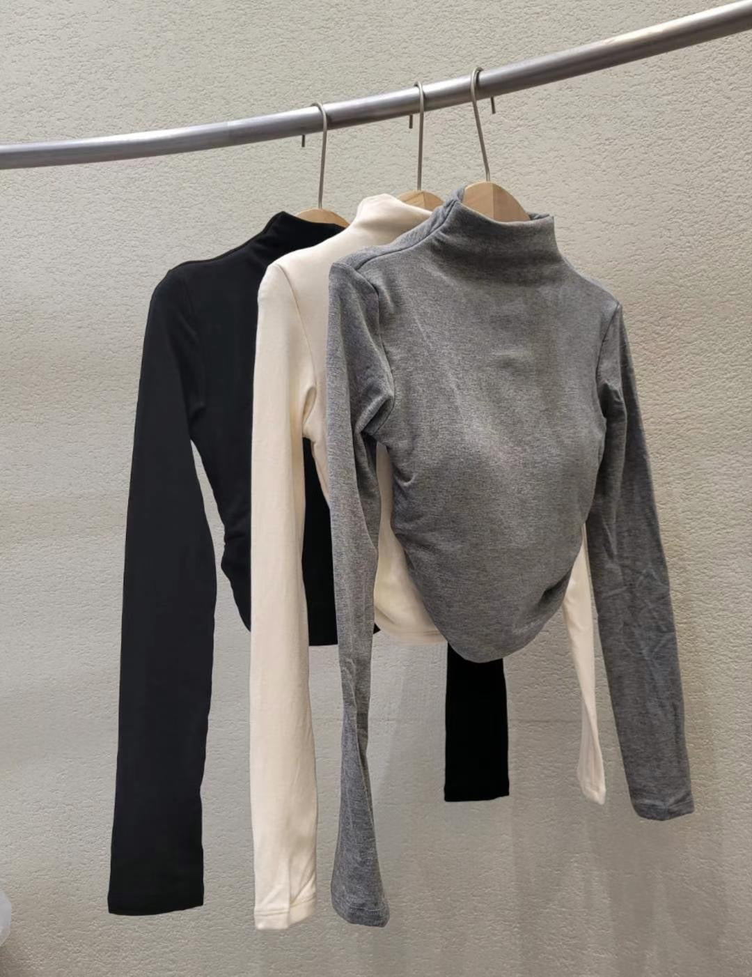 小心機大波波貼身抓皺Crop Top