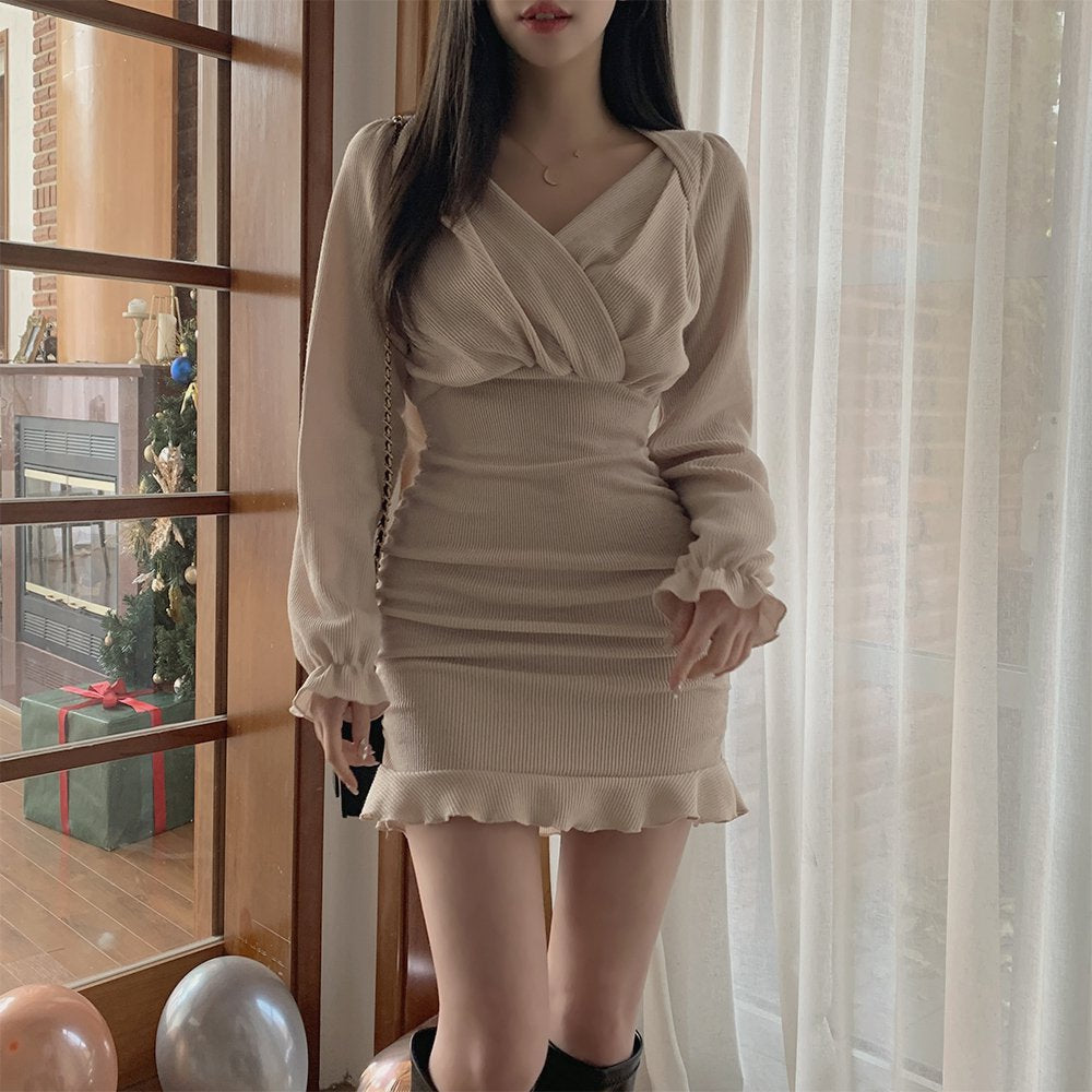 小性感木耳邊V領魚尾裙