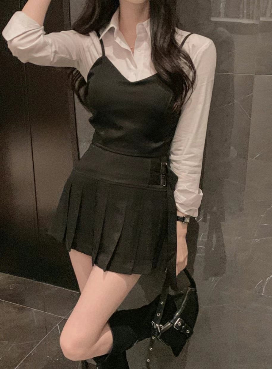 女團吊帶西裝百摺裙套裝