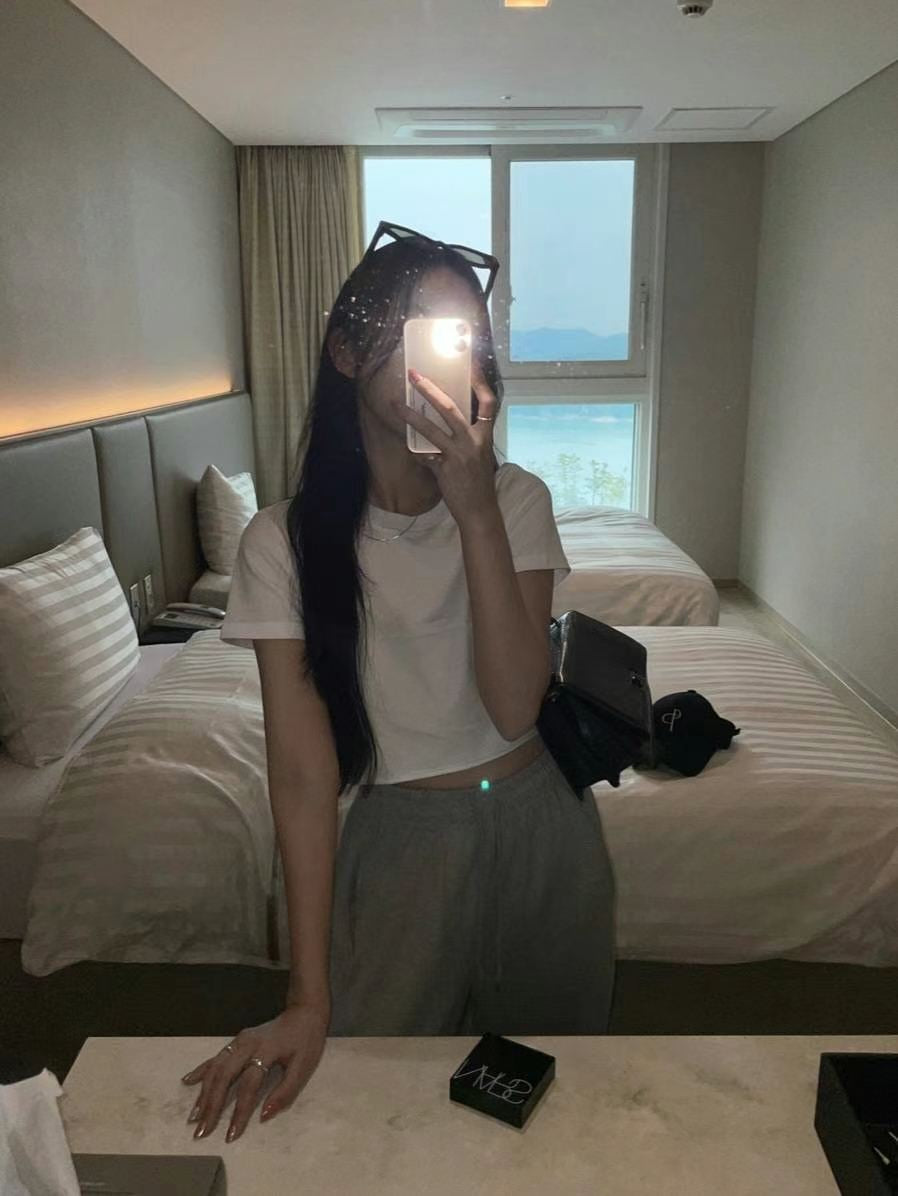 Basic Crop Tee