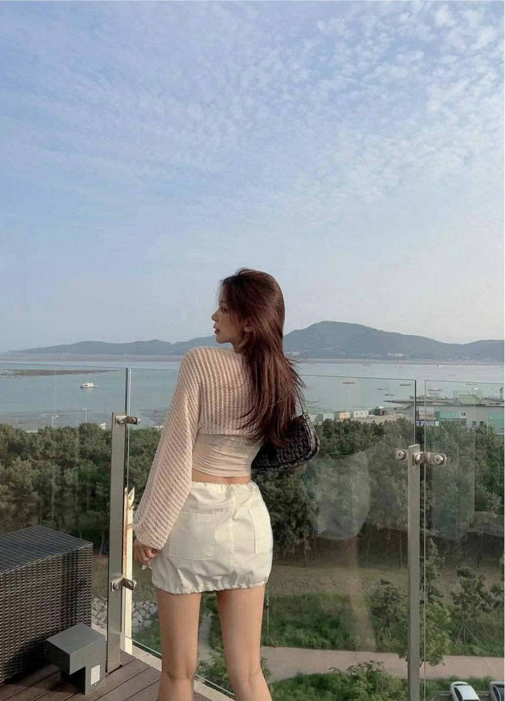 性感皺摺背心+鏤空外套Set