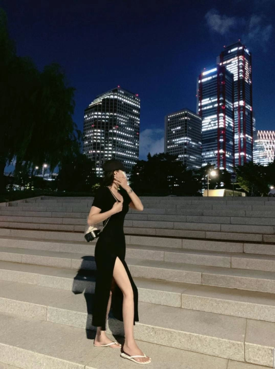 性感U領開衩長裙