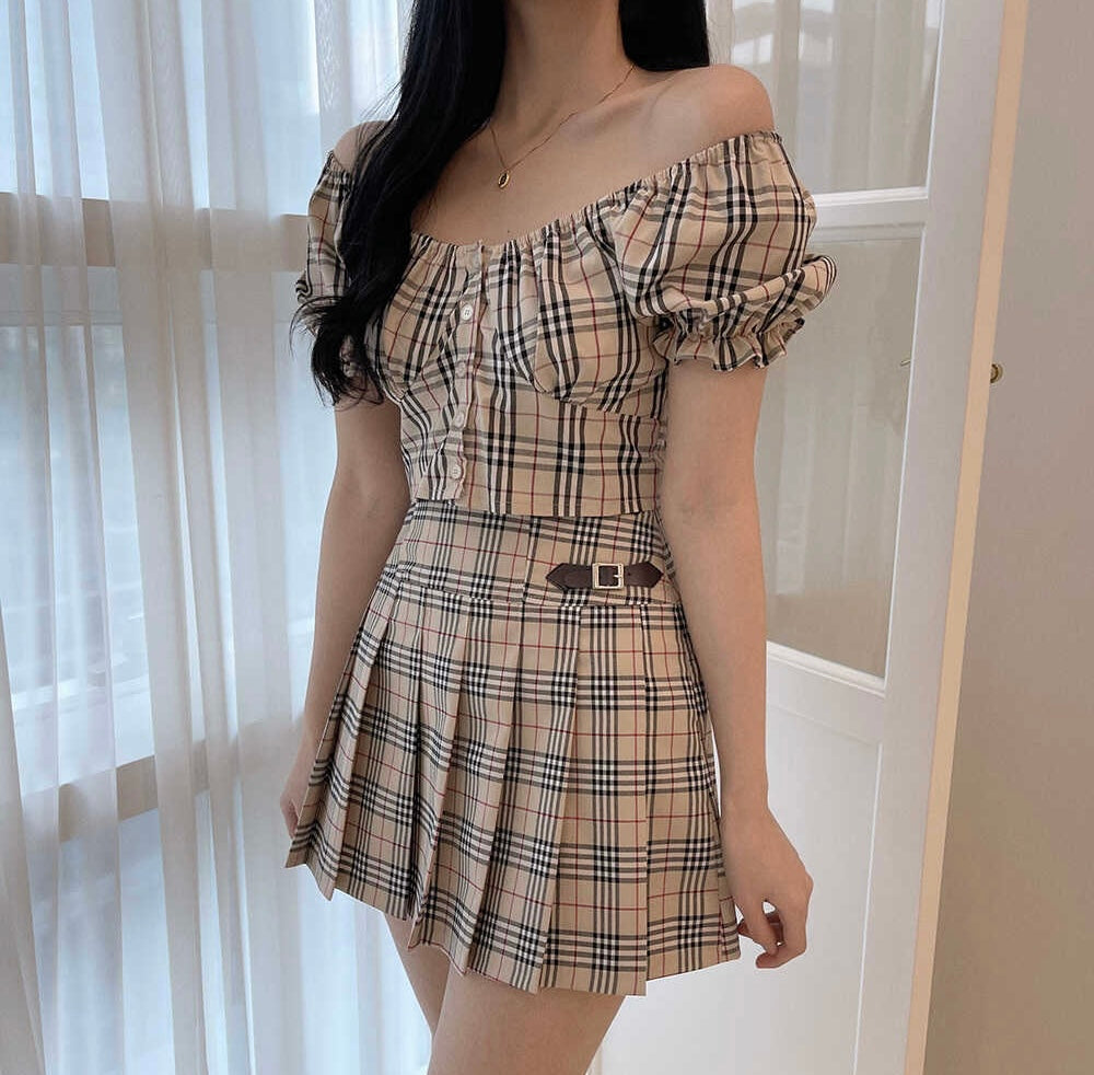 英倫風復古格紋Top