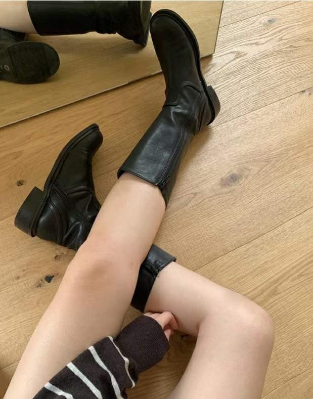 Round Toe Midi-Boots