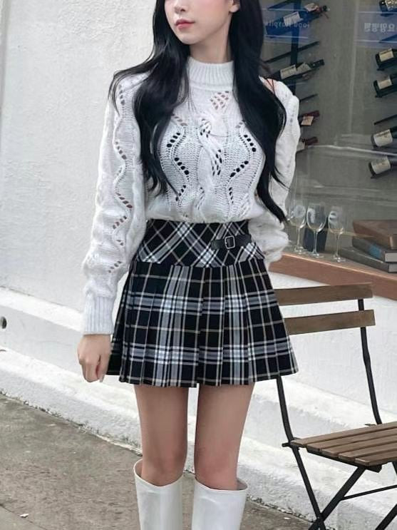 Schooling Buckle Pleats Skirt