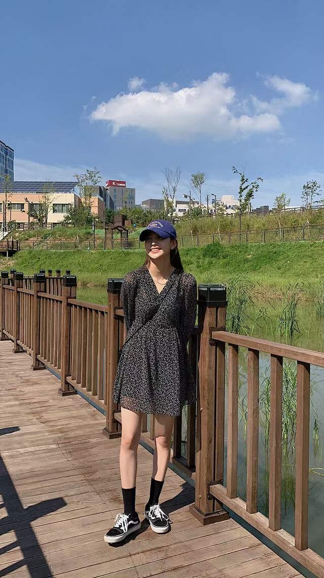 V neck Mini Floral Dress