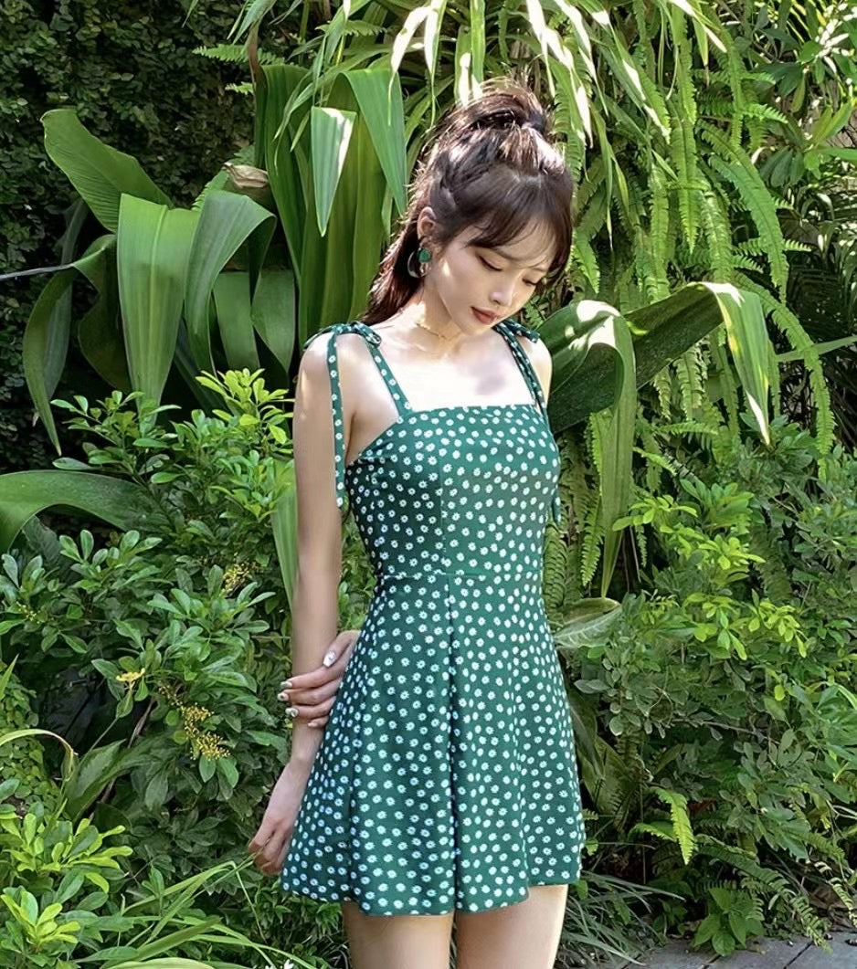 小吊帶碎花連身泳衣