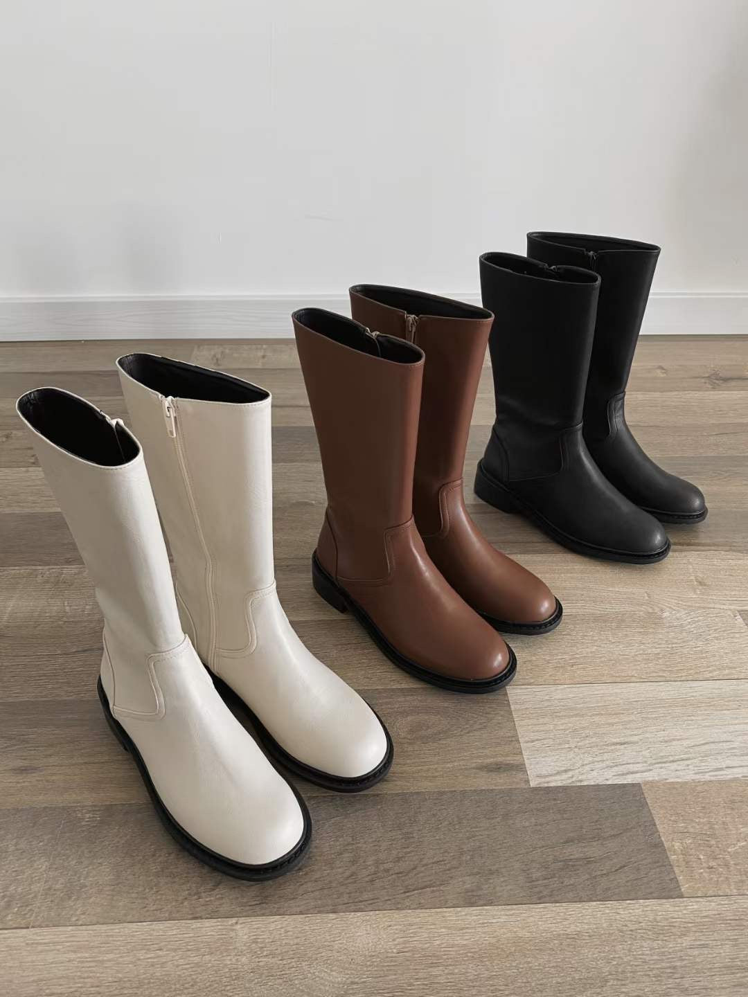 Round Toe Midi-Boots