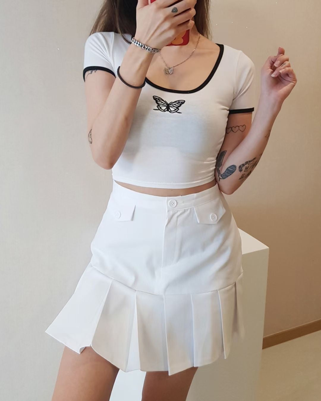 小蝴蝶刺繡Crop T
