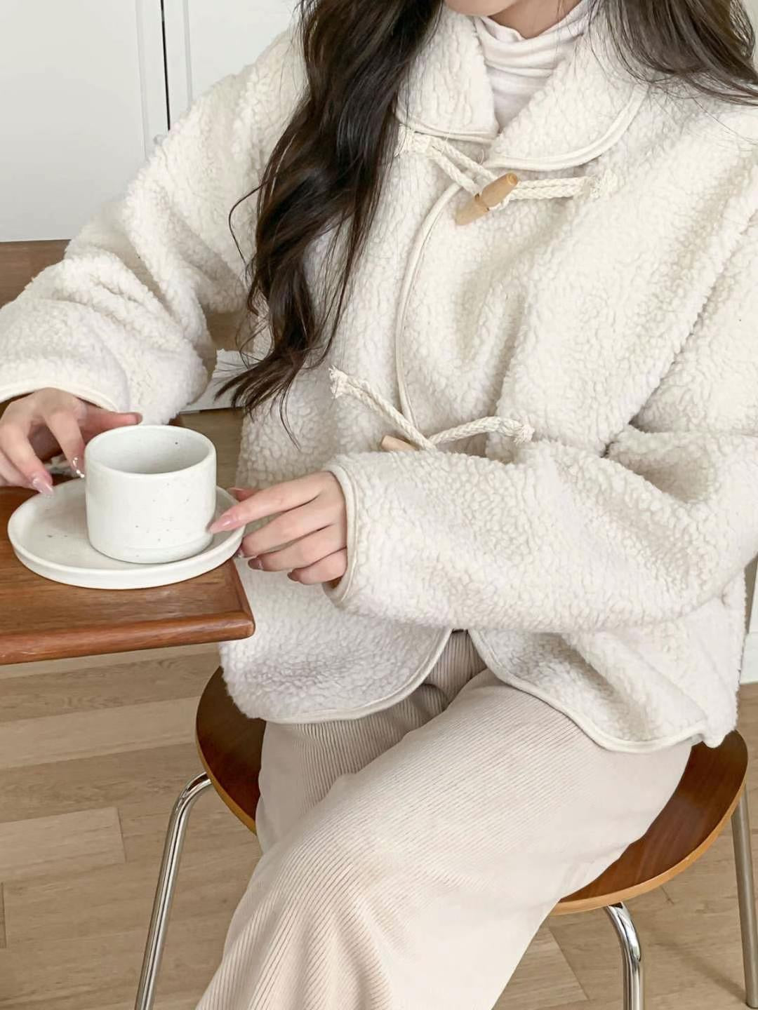 可愛羊羔毛翻領外套