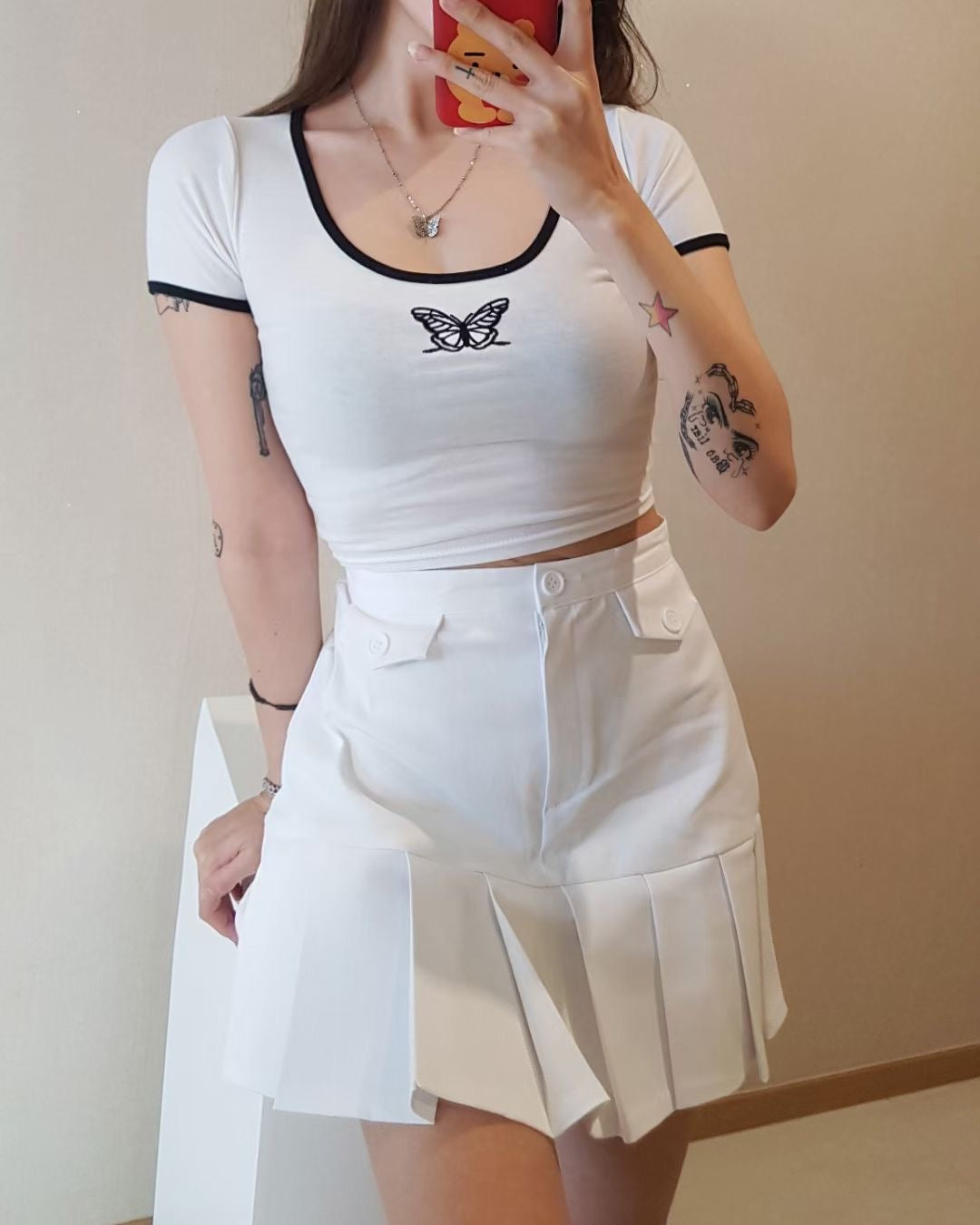 小蝴蝶刺繡Crop T