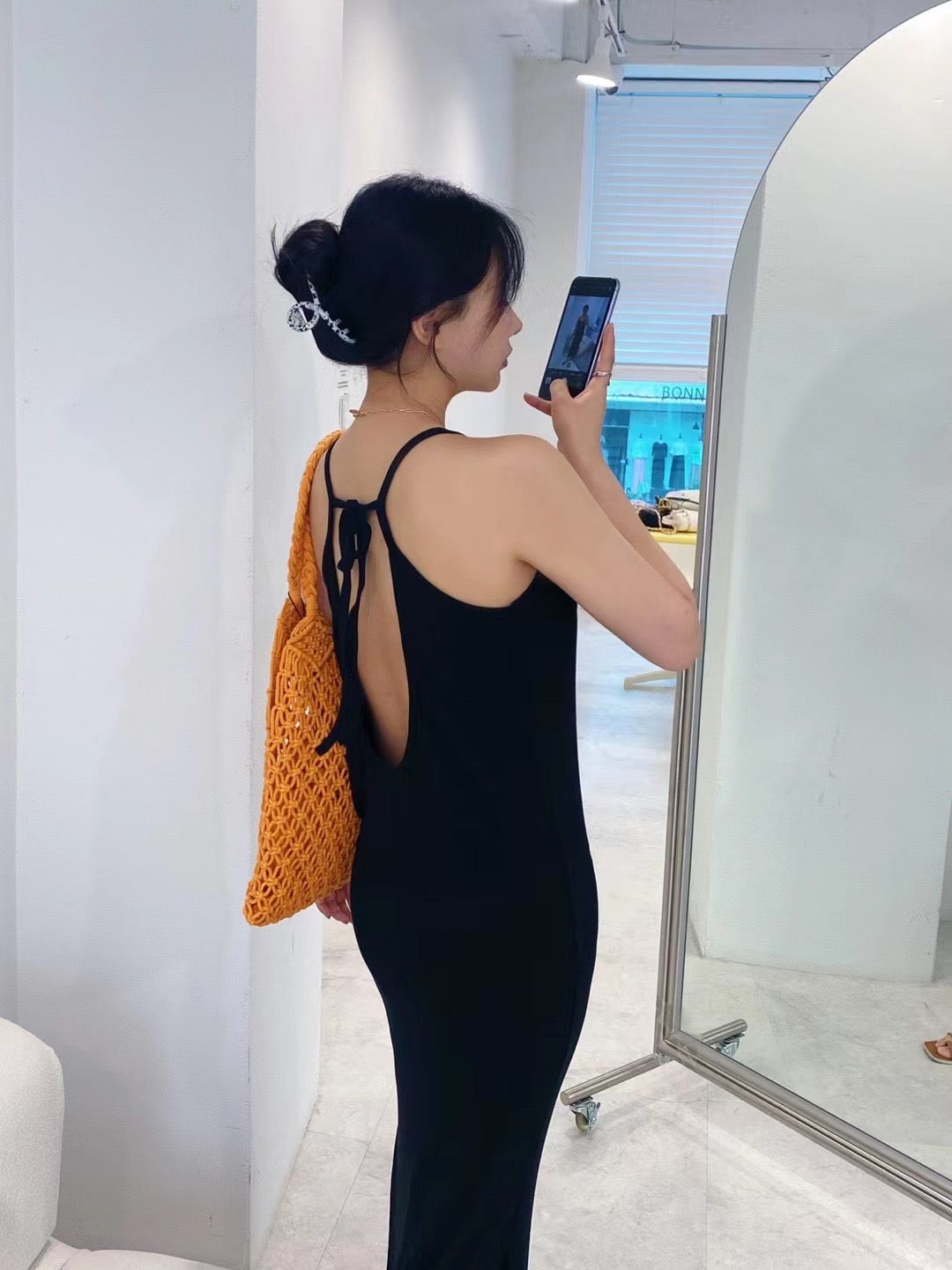 吊帶低胸U領露背開衩長裙