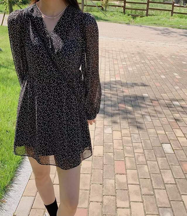 V neck Mini Floral Dress