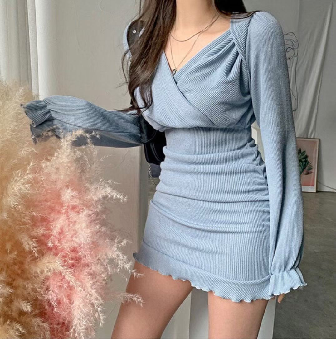 小性感木耳邊V領魚尾裙