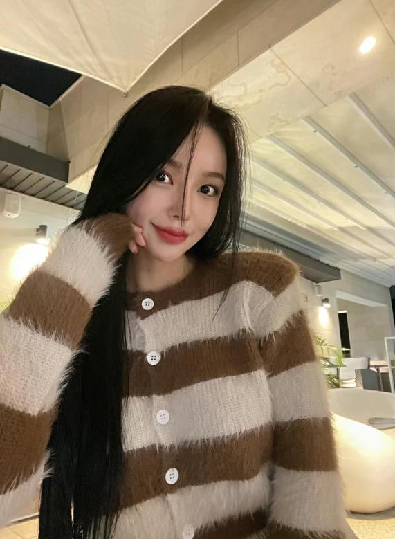 橫間紋柔軟毛毛Cardigans