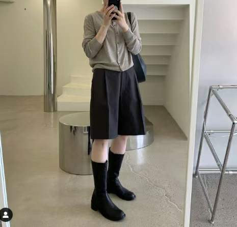 Round Toe Midi-Boots