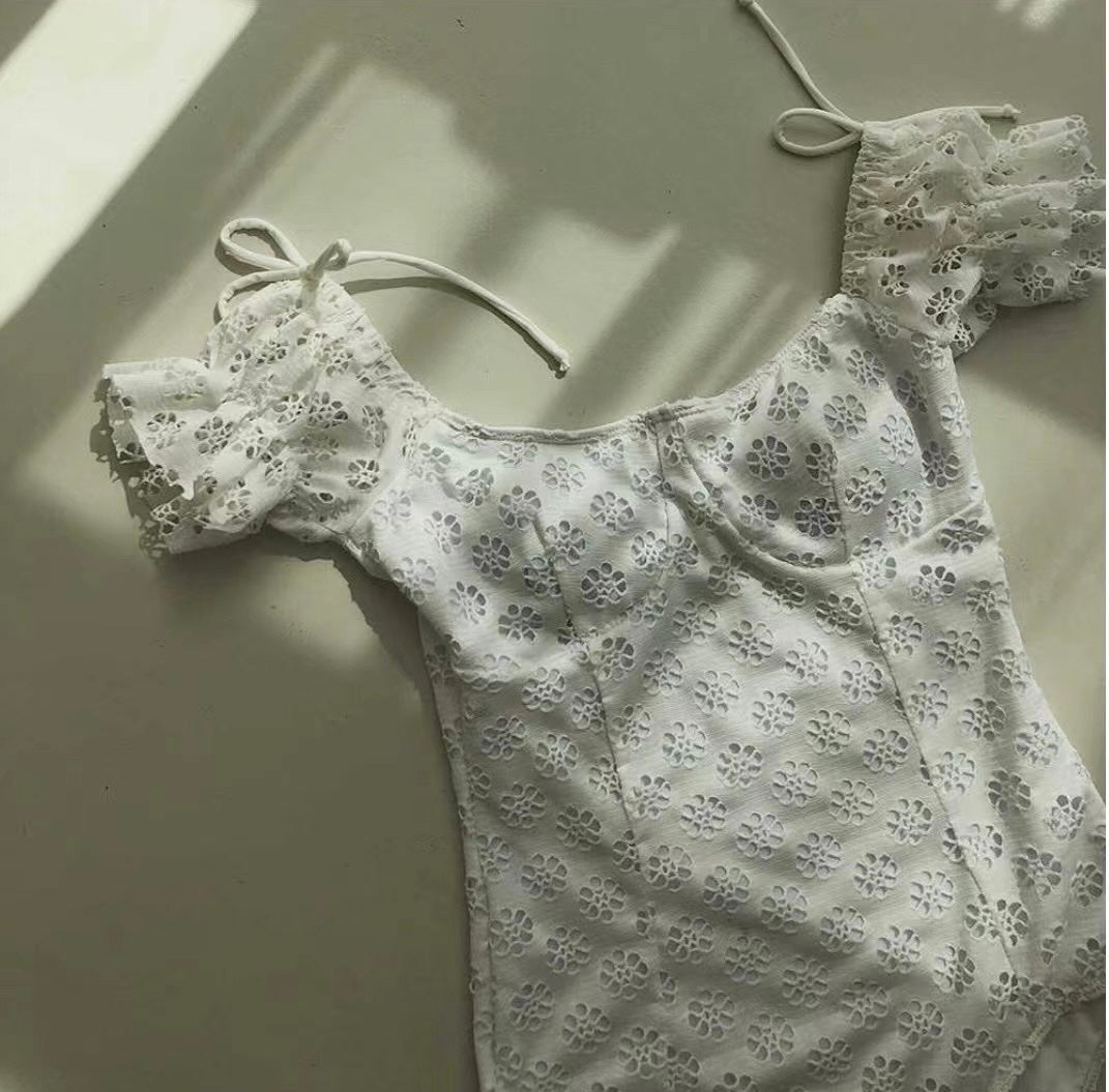 韓系鏤空小碎花Swimsuit
