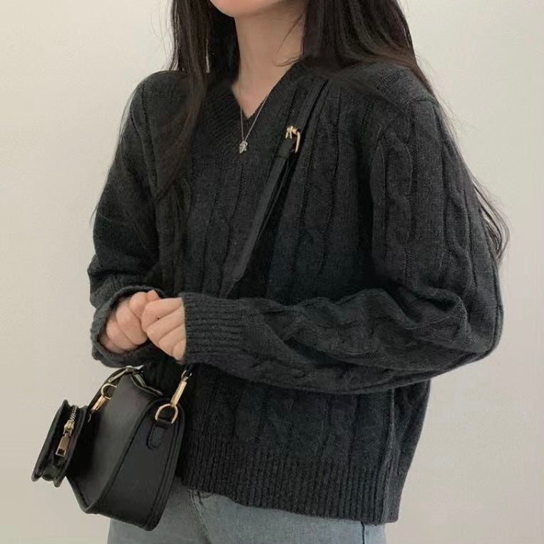 V領麻花針織毛衣