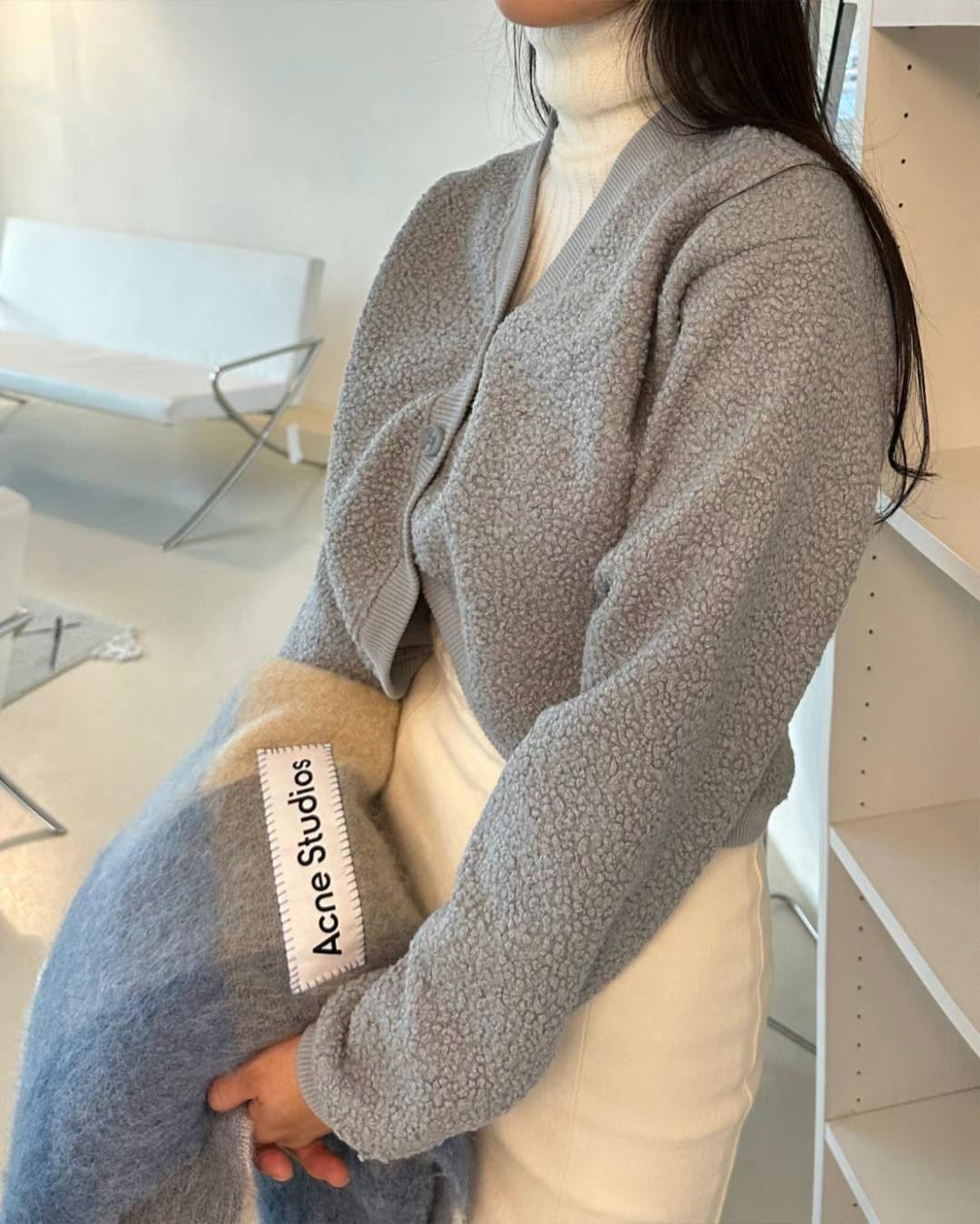 可愛雪球毛粒Cardigans