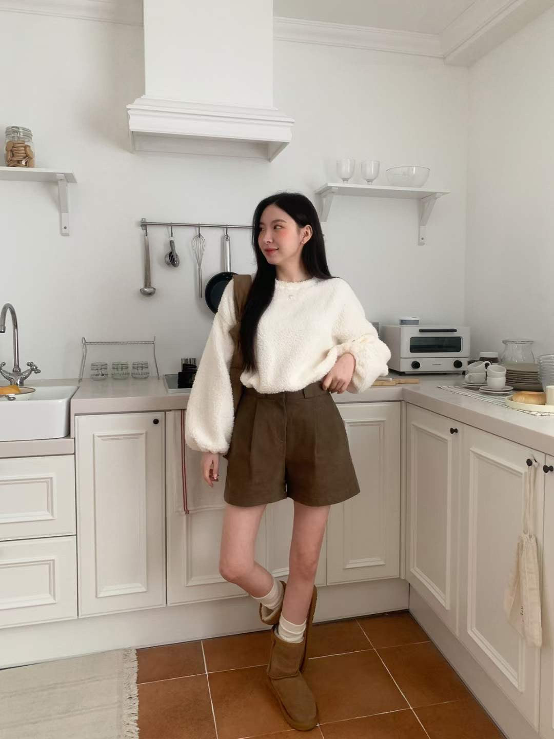 可愛純色圓領毛毛衛衣