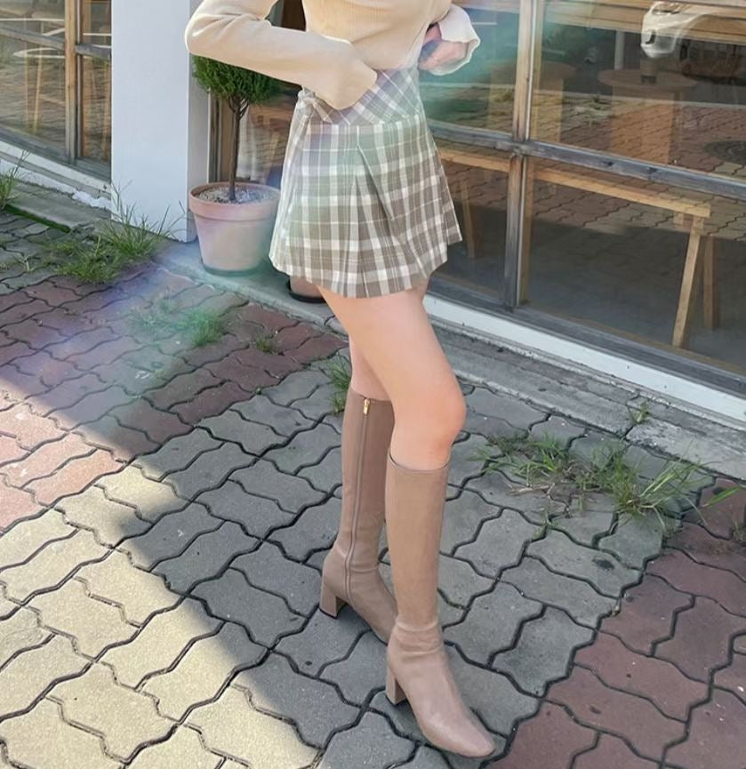 百搭格紋短裙