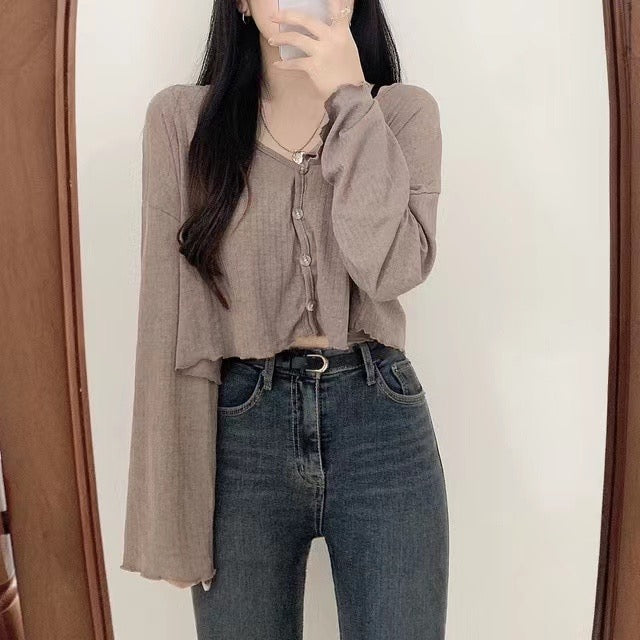 純棉木耳邊鈕扣Crop Top