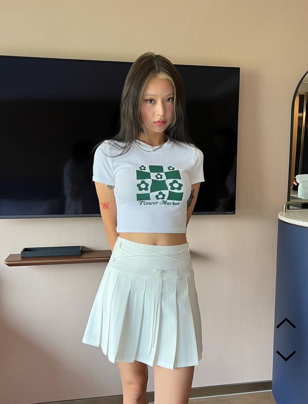 Flower Market Crop Tee