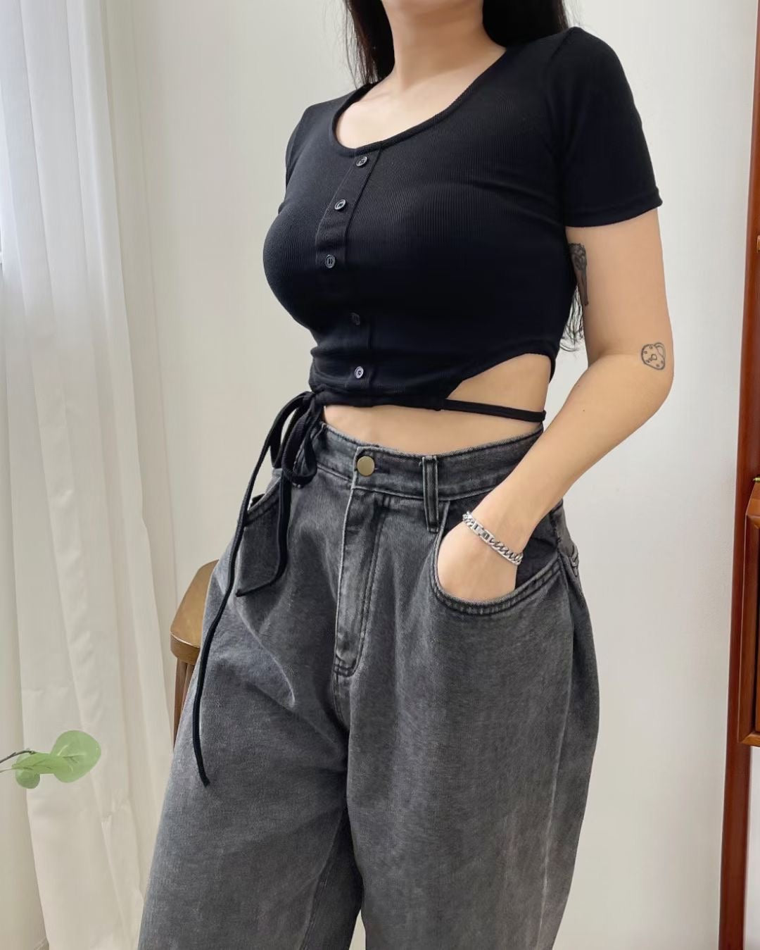 貼身綁帶露腰Crop Top