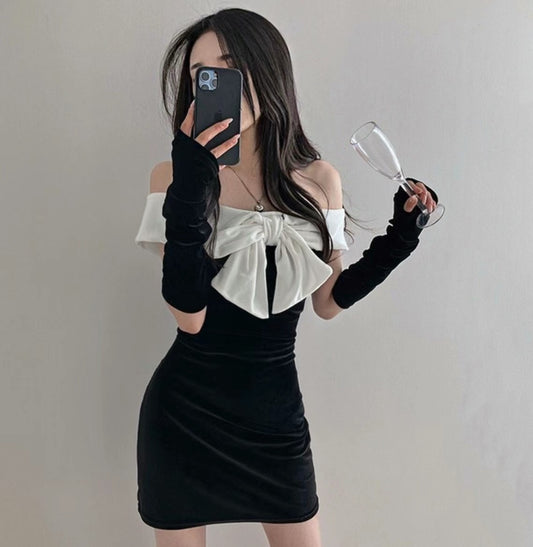 Velvet一字膊蝴蝶結Ops