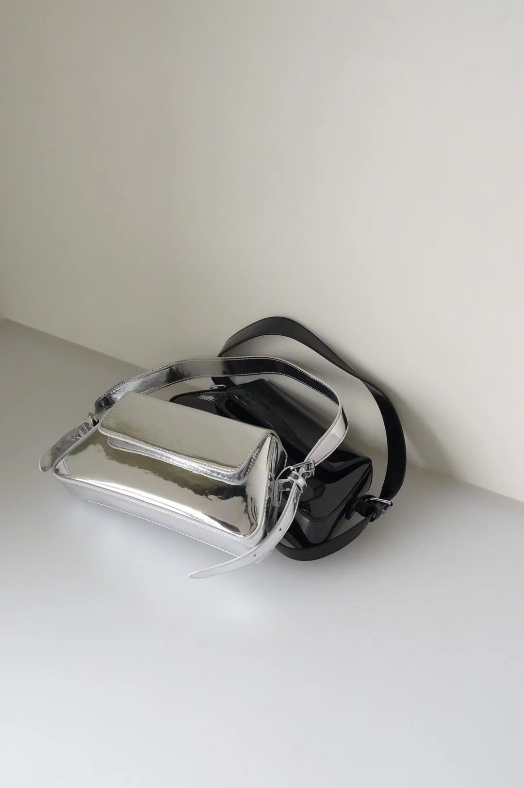 Silver In Lighting Shoulder Bag