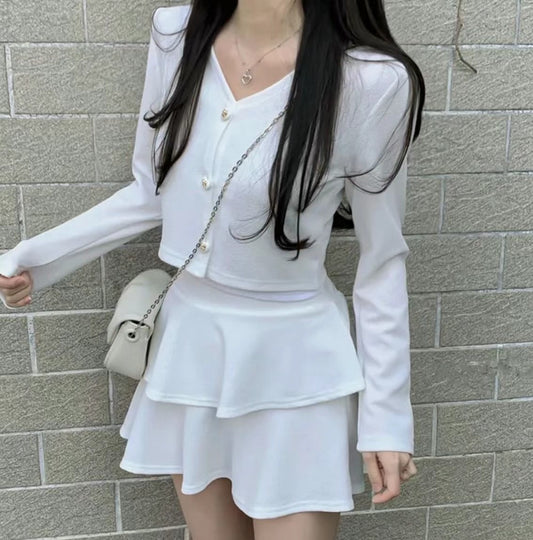 短版心形扣外套+荷葉裙套裝